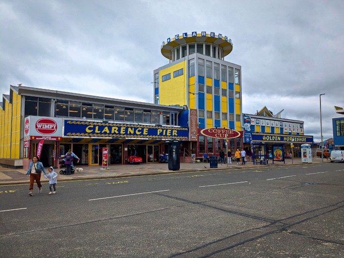 england03 clarence pier england03 clarence pier